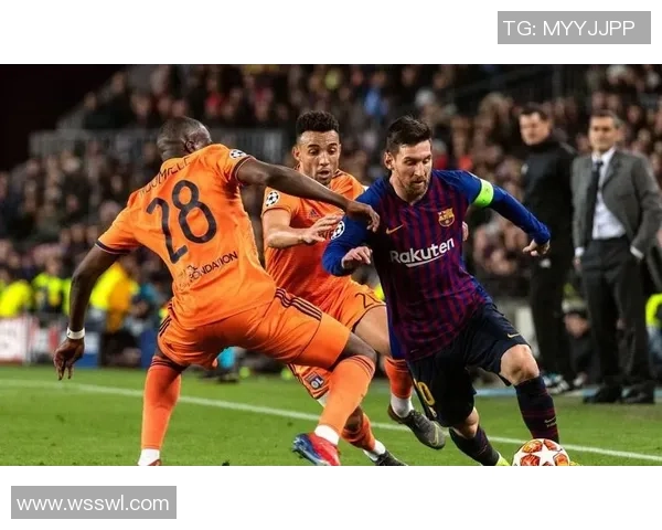 足球球星接球精彩瞬间集锦:技术与敏捷的完美展示