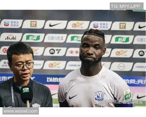 阿迪达斯代言的足球明星助力球场荣耀与品牌崛起之路